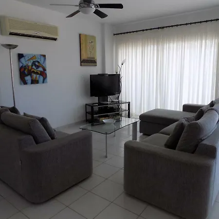 3 Bed Penthouse דירה *